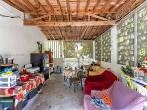 3965 SW 60th Ct, Miami FL 33155