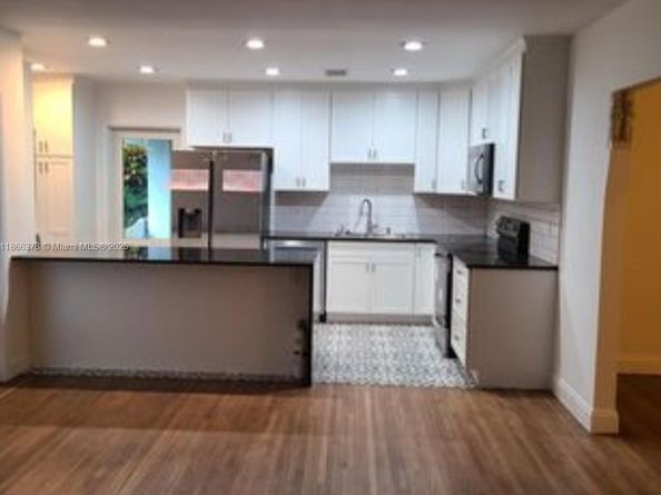 3965 SW 60th Ct, Miami FL 33155