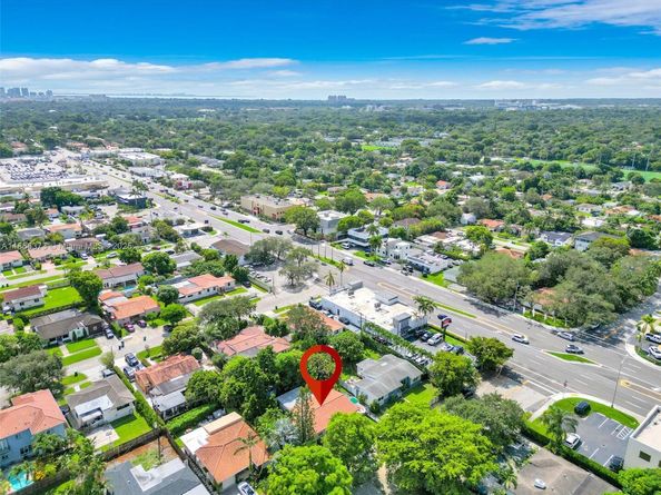 3965 SW 60th Ct, Miami FL 33155