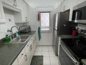 16901 NE 13th Ave 309, Miami FL 33162