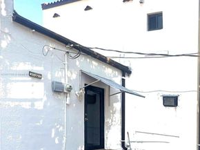 2152 SW 10, Miami FL 33135