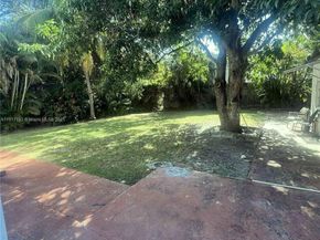 2152 SW 10, Miami FL 33135