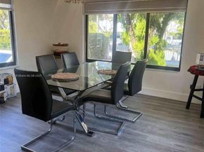 2152 SW 10, Miami FL 33135