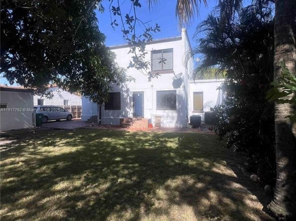 2152 SW 10, Miami FL 33135