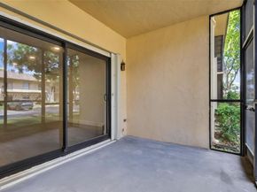 275 Gate Rd 104, Hollywood FL 33024