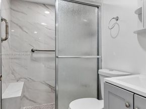 275 Gate Rd 104, Hollywood FL 33024