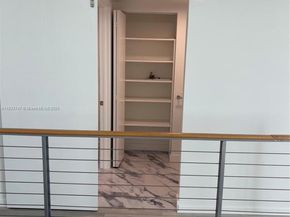 690 SW 1 Ct PHII 19, Miami FL 33130