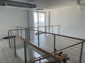 690 SW 1 Ct PHII 19, Miami FL 33130
