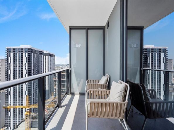 159 NE 6th St 3806, Miami FL 33132