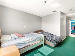 1560 NW 159th Ave, Pembroke Pines FL 33028