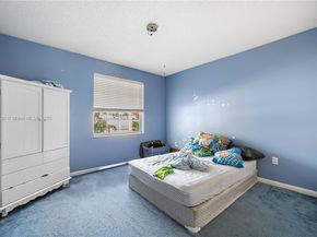 1560 NW 159th Ave, Pembroke Pines FL 33028