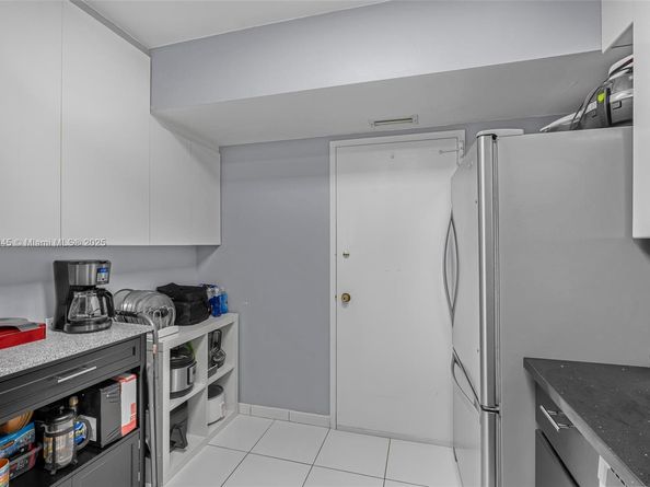 4400 Hillcrest Dr 912B, Hollywood FL 33021