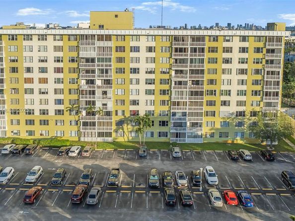 4400 Hillcrest Dr 912B, Hollywood FL 33021