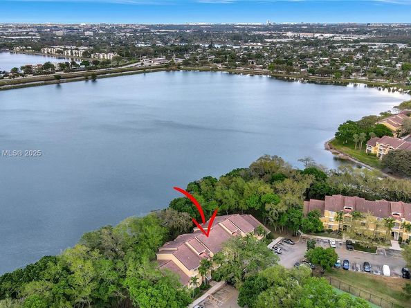 2445 NW 33rd St 1410, Oakland Park FL 33309