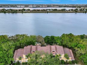 2445 NW 33rd St 1410, Oakland Park FL 33309