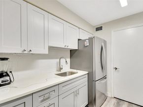 2445 NW 33rd St 1410, Oakland Park FL 33309