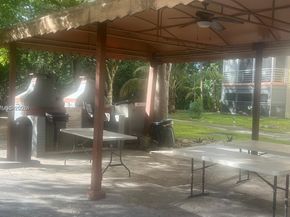 17890 W Dixie 302, Miami FL 33160