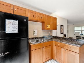 1112 NE 5th Ave, Fort Lauderdale FL 33304