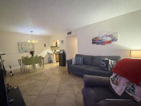 7423 SW 152nd Ave 10103, Miami FL 33193