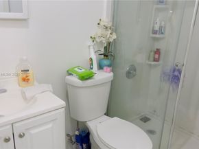 509 E 21st St, Hialeah FL 33013