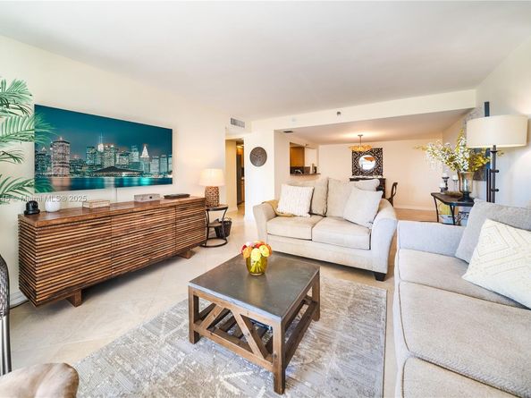 1621 Collins Ave 802, Miami Beach FL 33139