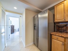 1621 Collins Ave 802, Miami Beach FL 33139