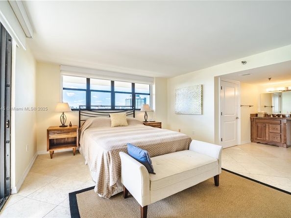 1621 Collins Ave 802, Miami Beach FL 33139