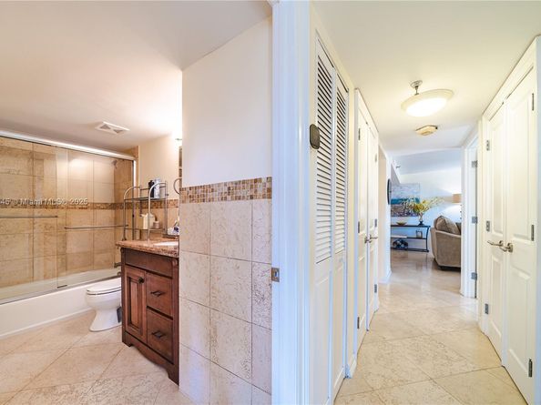 1621 Collins Ave 802, Miami Beach FL 33139