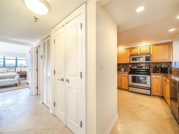 1621 Collins Ave 802, Miami Beach FL 33139