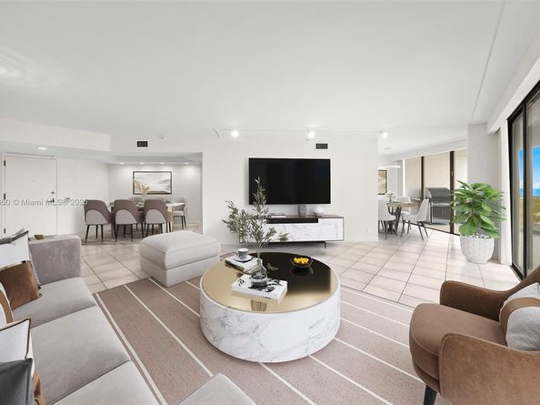 19707 Turnberry Way 14G, Aventura FL 33180