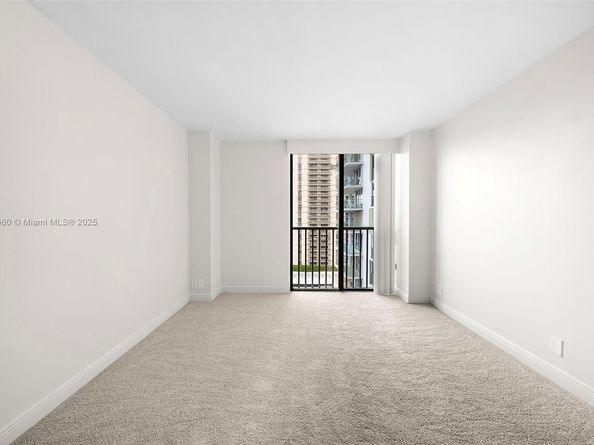 19707 Turnberry Way 14G, Aventura FL 33180