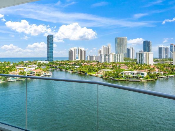 19707 Turnberry Way 14G, Aventura FL 33180