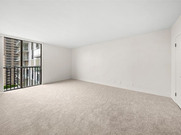 19707 Turnberry Way 14G, Aventura FL 33180