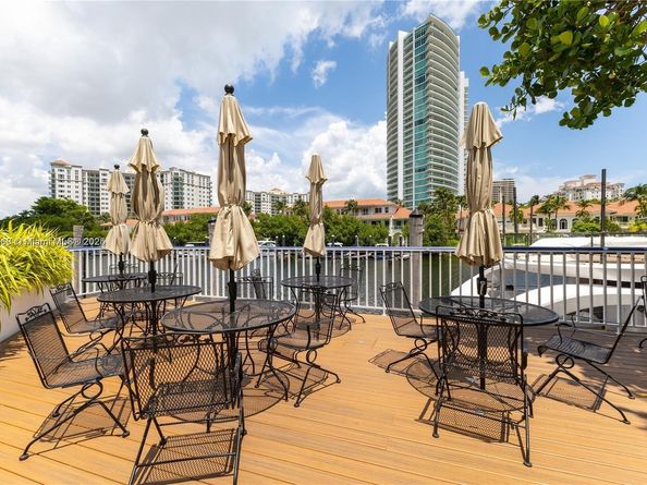 19707 Turnberry Way 14G, Aventura FL 33180