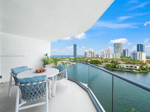 19707 Turnberry Way 14G, Aventura FL 33180