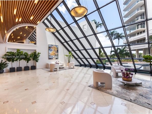 19707 Turnberry Way 14G, Aventura FL 33180