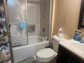 16465 NE 22nd Ave 609, North Miami Beach FL 33160