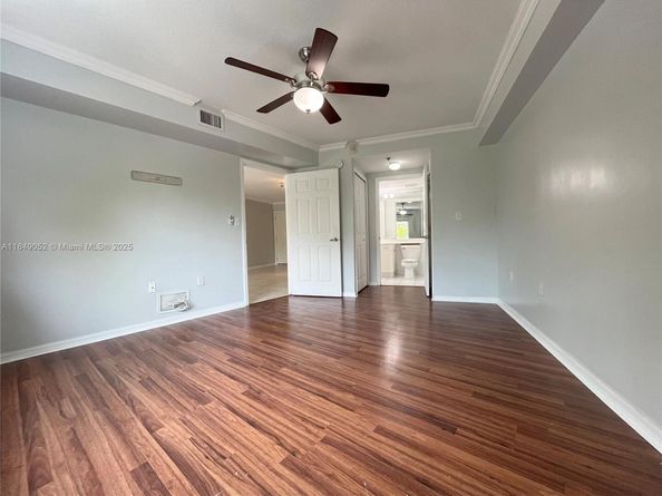 2415 NW 16th St Rd 3031, Miami FL 33125