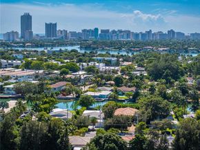 410 S Shore Dr, Miami Beach FL 33141