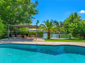 410 S Shore Dr, Miami Beach FL 33141