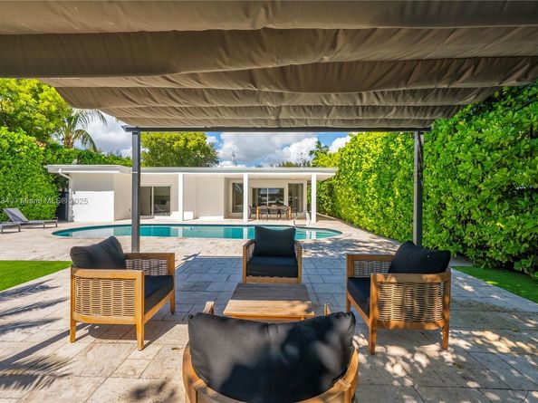 410 S Shore Dr, Miami Beach FL 33141