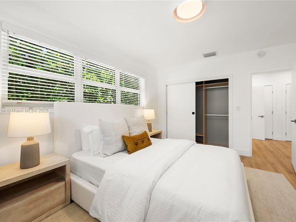 410 S Shore Dr, Miami Beach FL 33141