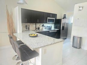1757 NW 74th Ave 15, Plantation FL 33313