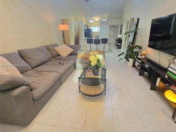 1757 NW 74th Ave