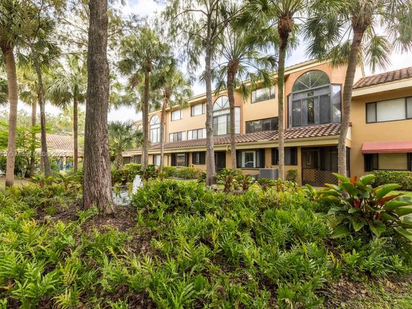 15525 Miami Lakeway N 1068, Miami Lakes FL 33014