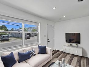 2137 SW 4th St, Miami FL 33135