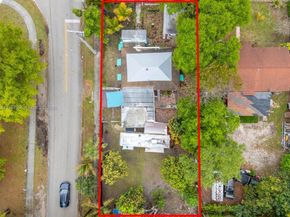 2490 NW 59th St, Miami FL 33142