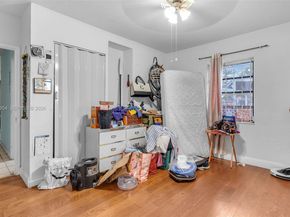 2490 NW 59th St, Miami FL 33142