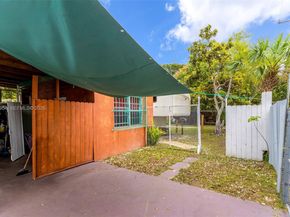 2490 NW 59th St, Miami FL 33142