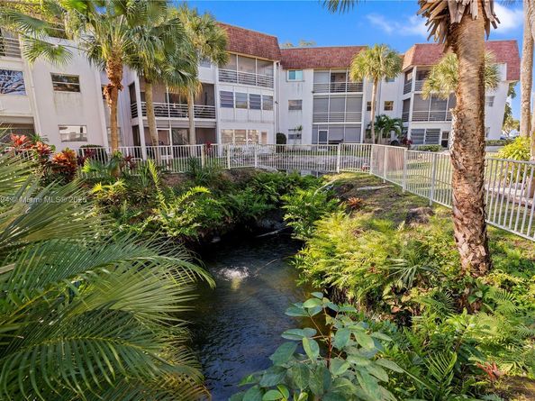 8000 Lagos De Campo Blvd A104, Tamarac FL 33321